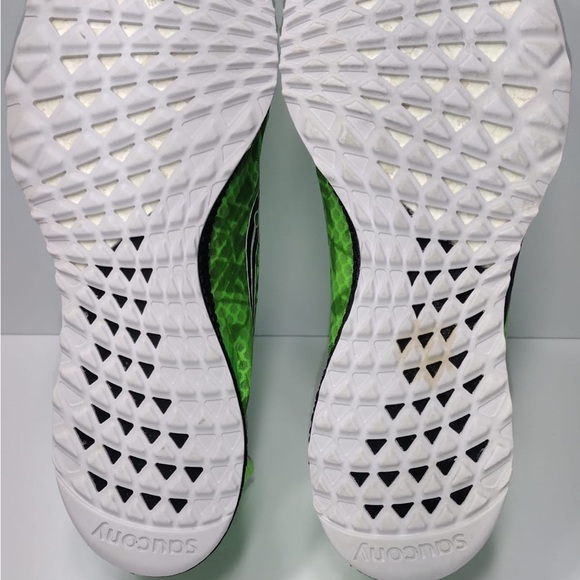 Saucony Green Running Shoes size 8.5 pre owned Exellent condition - Picture 5 of 8